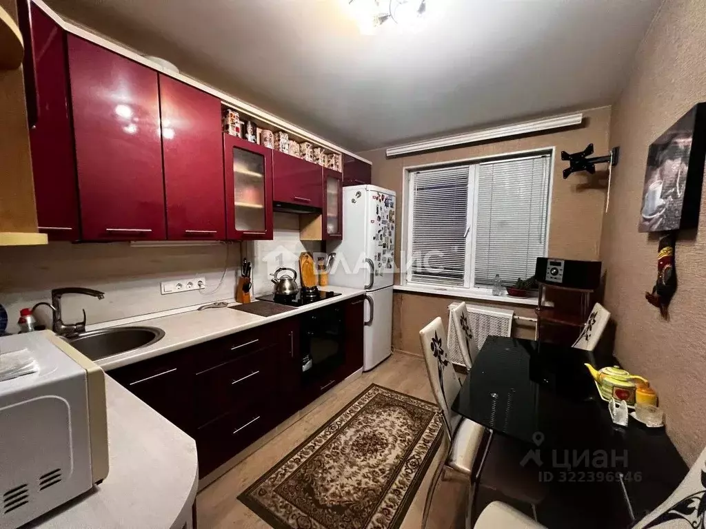 2-к кв. Волгоградская область, Волгоград ул. Маршала Еременко, 60 ... - Фото 1