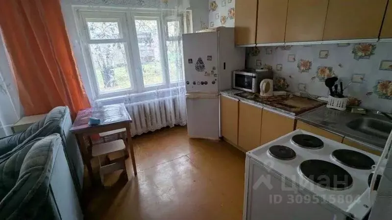 Комната Иркутская область, Усть-Илимск Молодежная ул., 18 (36.0 м) - Фото 1