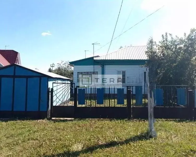 Дом в Башкортостан, Иглинский сельсовет, с. Иглино ул. Горького, 47 ... - Фото 1