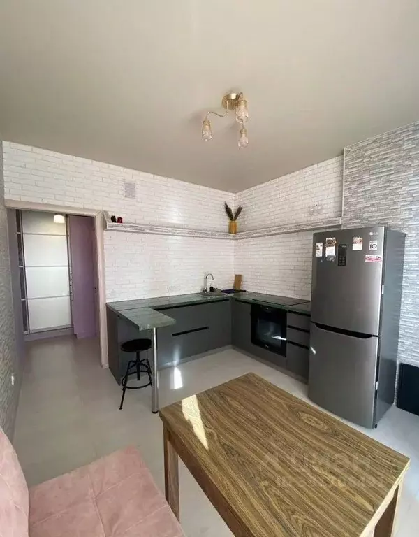2-к кв. Крым, Симферополь ул. Батурина, 141 (67.0 м) - Фото 1
