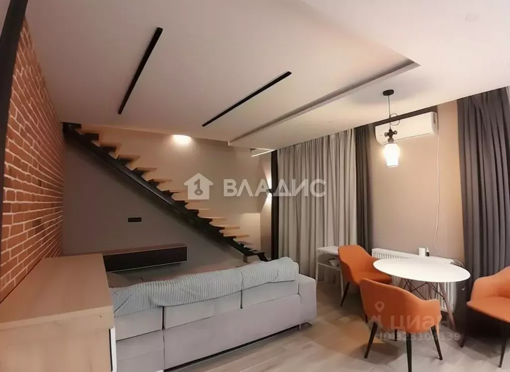 3-к кв. Калининградская область, Калининград Лужская ул., 23Б (90.1 м) - Фото 0