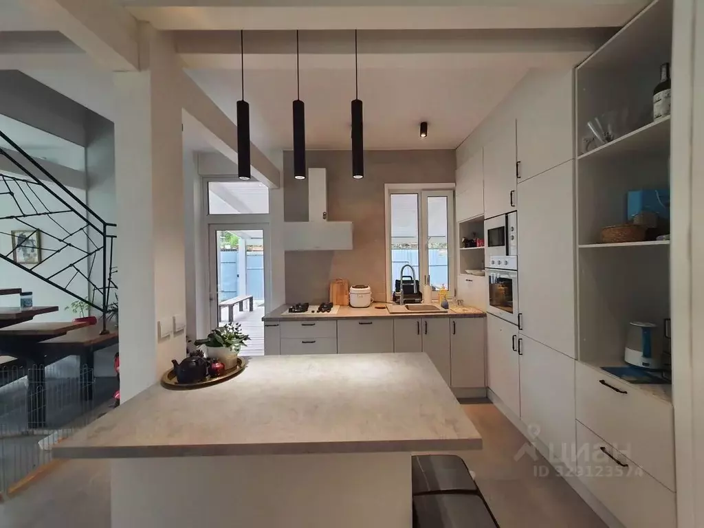 Коттедж в Москва д. Ватутинки, Искра-2 СНТ, ул. Садовая, 101 (220 м) - Фото 1