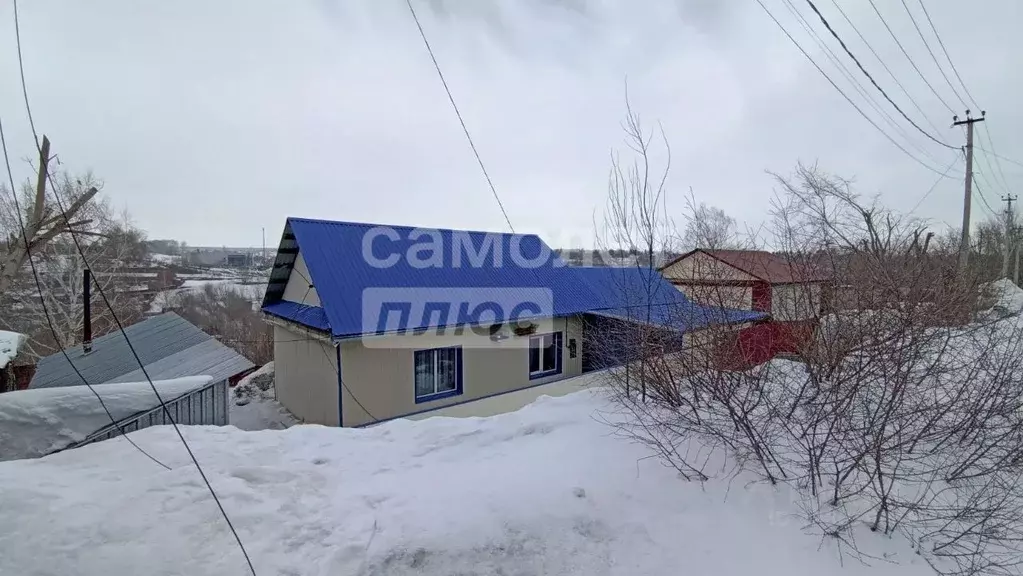 Дом в Алтайский край, Бийск городской округ, пос. Нагорный ул. ... - Фото 1