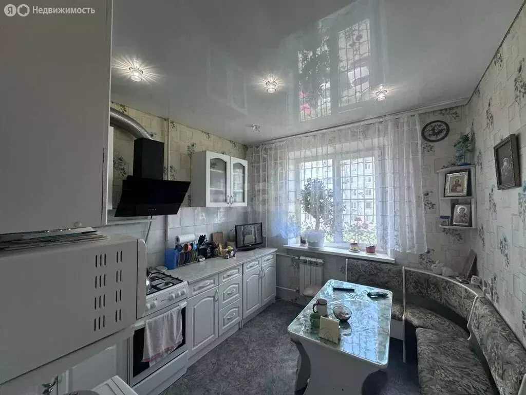 2-комнатная квартира: Чебаркуль, улица Каширина, 41 (52.5 м) - Фото 0
