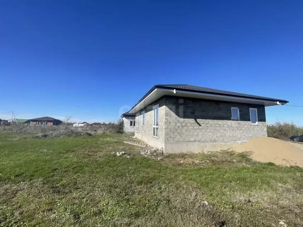 Дом в Адыгея, Майкоп Оштенский пер. (106 м) - Фото 1