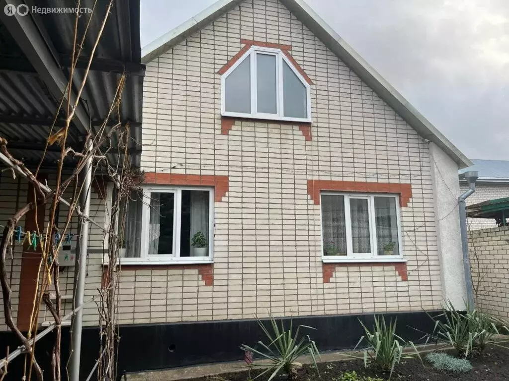 Дом в Ставрополь, Ленинский район, микрорайон № 8, Фигурный проезд, 40 ... - Фото 1