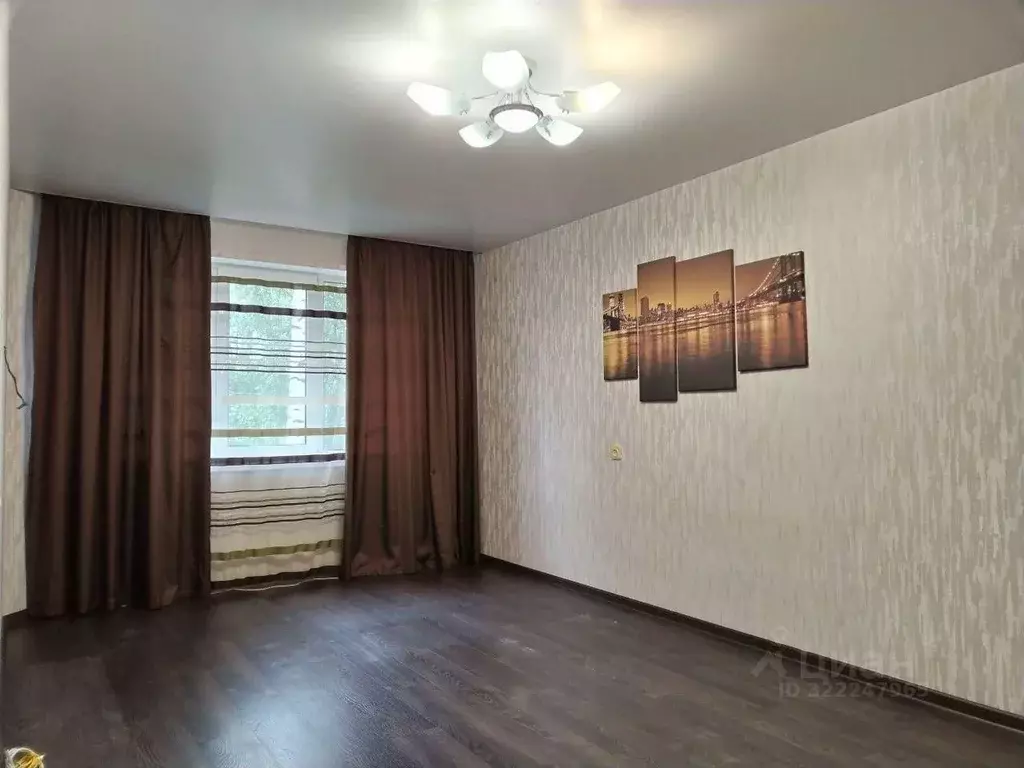 3-к кв. Кировская область, Киров Радужный мкр, ул. Конституции, 13А ... - Фото 0