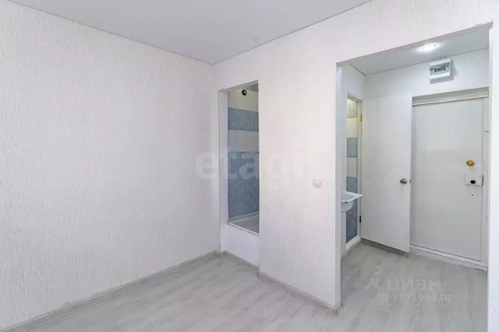 1-к кв. Тюменская область, Тюмень проезд Геологоразведчиков, 6 (11.7 ... - Фото 1