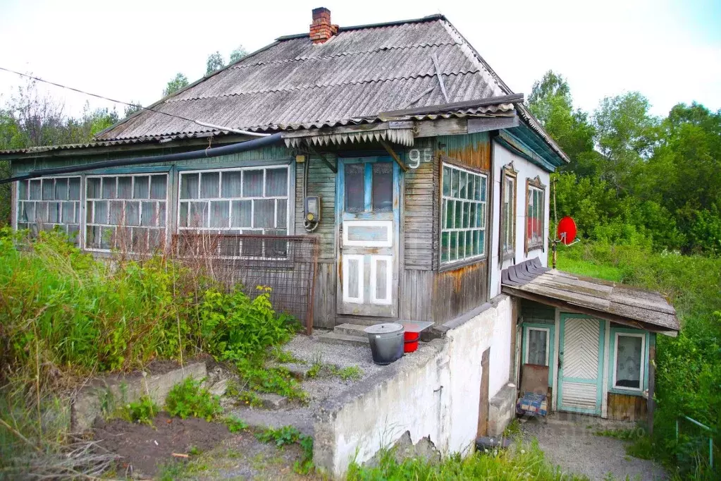 Дом в Кемеровская область, Прокопьевск Станичная ул. (100 м) - Фото 0