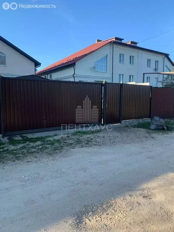 Дом в село Сновицы, Московская улица, 15 (225.5 м) - Фото 0