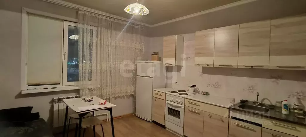 1-к кв. Оренбургская область, Оренбург ул. Фронтовиков, 6/1 (36.7 м) - Фото 1