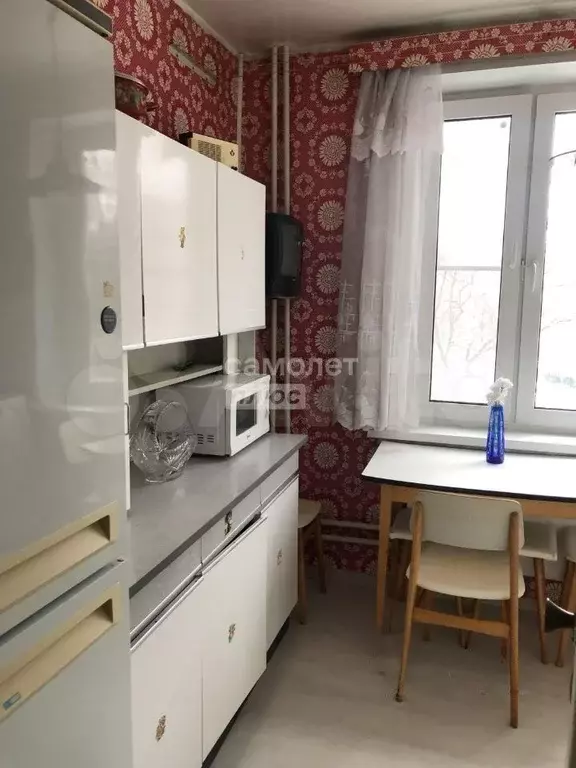 3-к. квартира, 64 м, 4/9 эт. - Фото 0