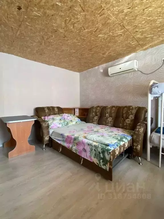 Комната Краснодарский край, Ейск ул. Энгельса, 2 - Фото 0