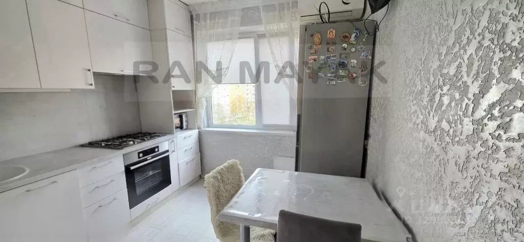 2-к кв. Адыгея, Майкоп ул. 12 Марта, 150К3 (52.5 м) - Фото 2