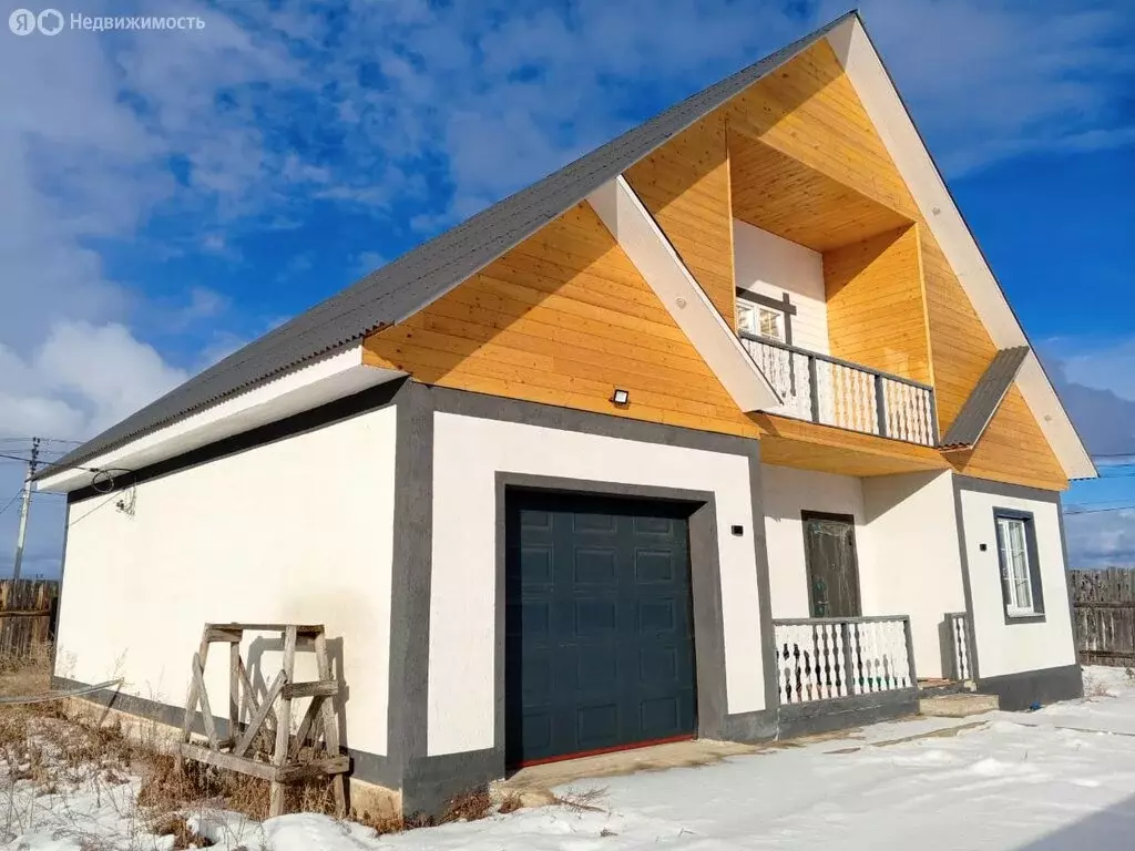 Дом в Хомутово, Карпатская улица (210 м) - Фото 1