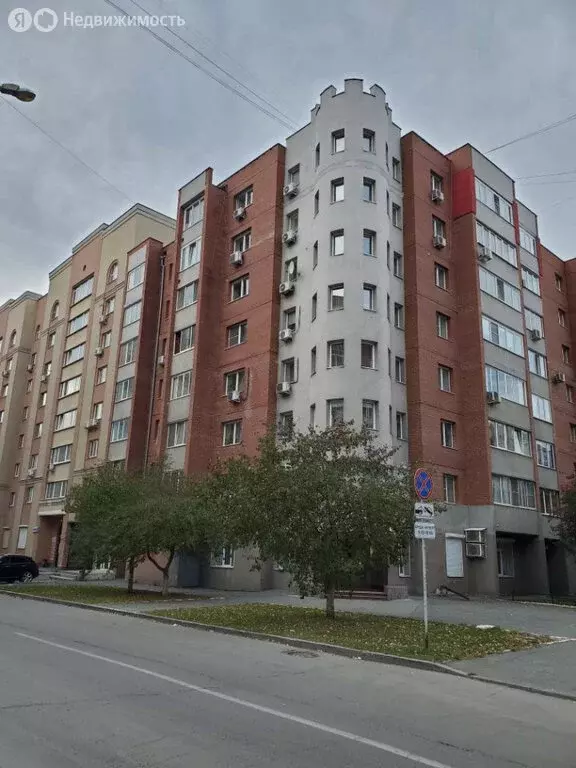 3-комнатная квартира: Екатеринбург, улица Фролова, 29 (88 м) - Фото 0