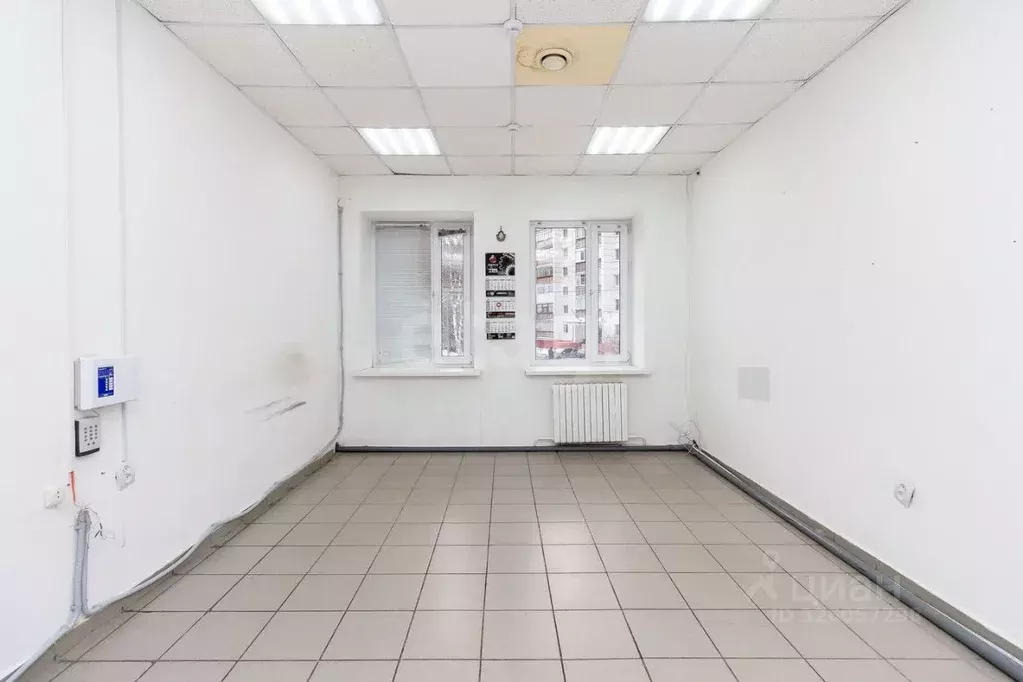 Помещение свободного назначения в Тюменская область, Тюмень Садовая ... - Фото 1