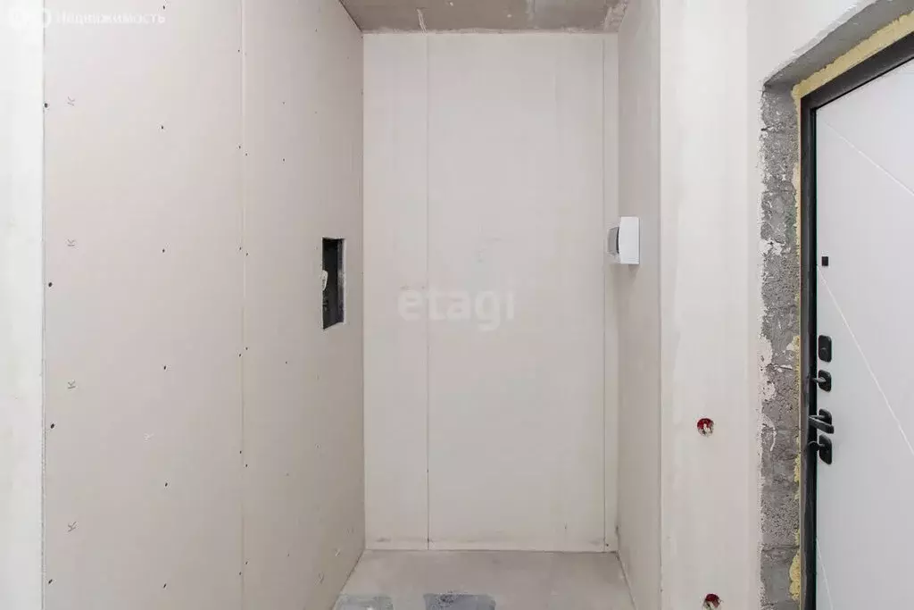 1-комнатная квартира: Тюмень, улица Александра Звягина, 10 (35.2 м) - Фото 1