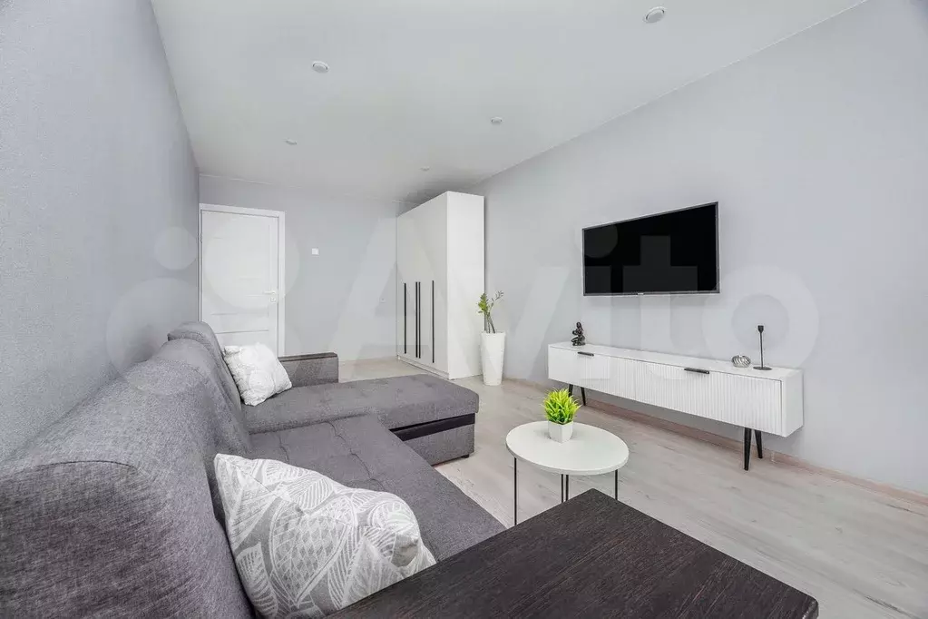 2-к. квартира, 55 м, 3/5 эт. - Фото 0