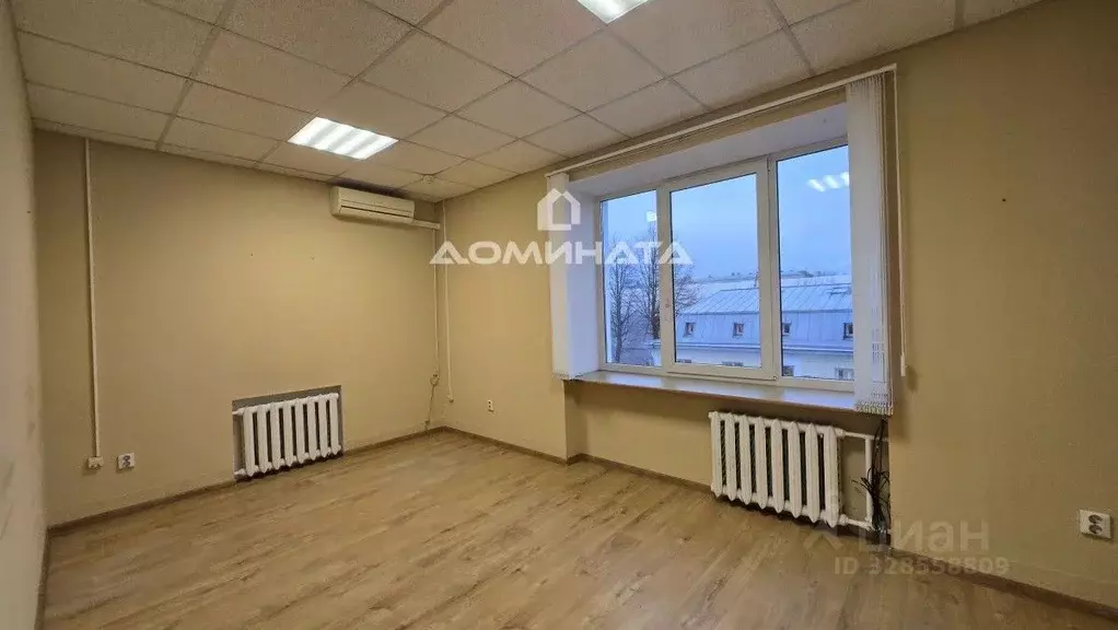 Офис в Санкт-Петербург ул. Комиссара Смирнова, 11Д (77 м) - Фото 1