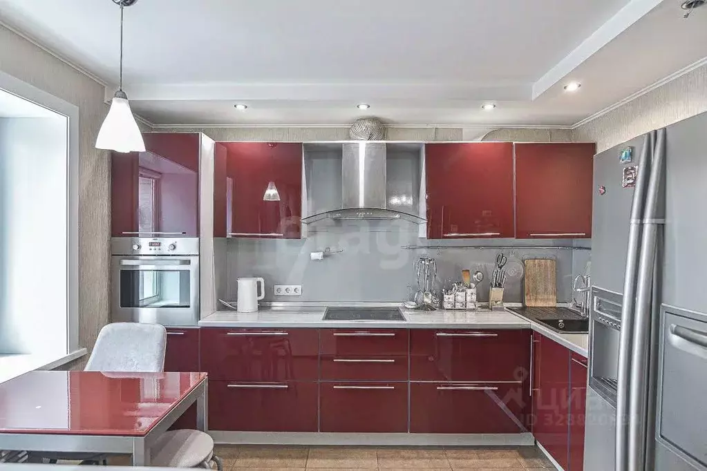 3-к кв. Сахалинская область, Южно-Сахалинск ул. Есенина, 12 (72.0 м) - Фото 2