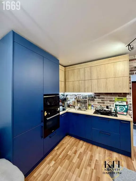 2-к кв. Свердловская область, Екатеринбург ул. Индустрии, 104 (65.6 м) - Фото 2