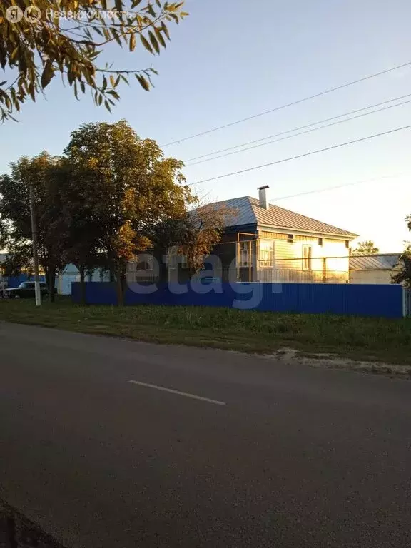 Дом в Средний Карачан, Советская улица (110 м) - Фото 1