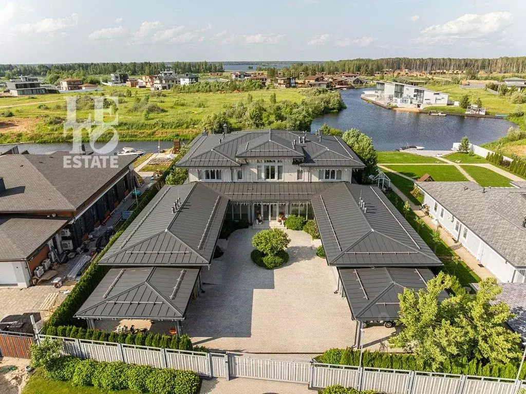 Дом в Тверская область, Конаково ул. Крутые берега, 42 (1282 м) - Фото 1