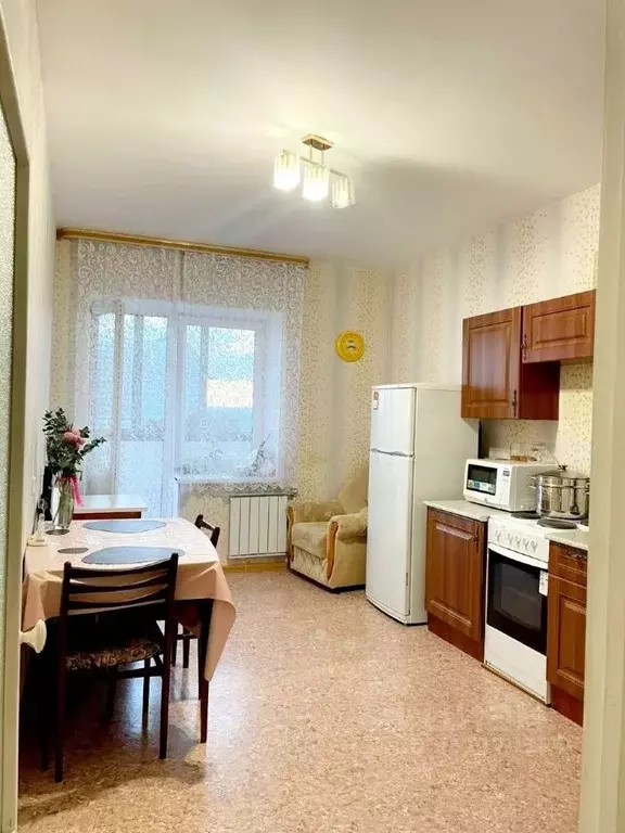 1-к кв. Башкортостан, Уфа Интернациональная ул., 21 (41.0 м) - Фото 1