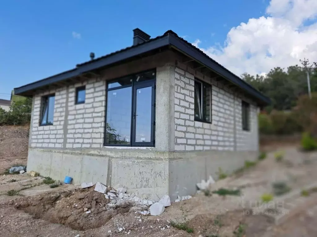 Дом в Севастополь ул. Комбата Красникова (82 м) - Фото 1