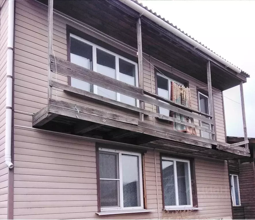 Дом в Забайкальский край, Чернышевск пгт ул. Аллея, 3 (100 м) - Фото 1