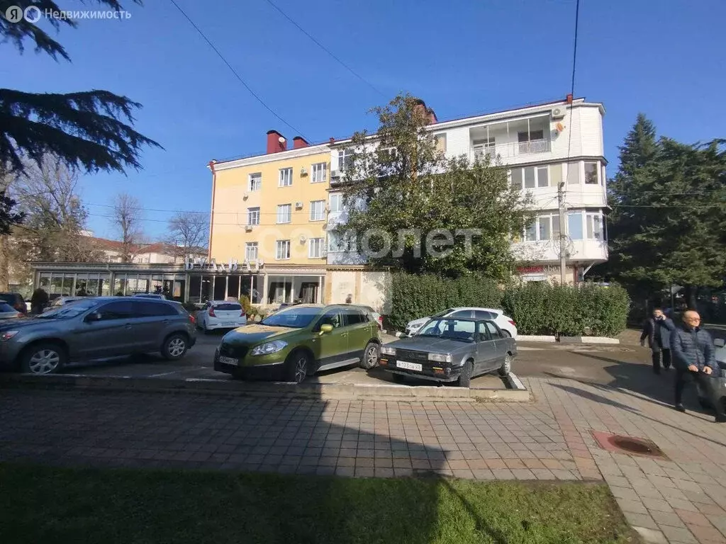 3-комнатная квартира: Туапсе, улица Маршала Жукова, 1 (71.4 м) - Фото 1