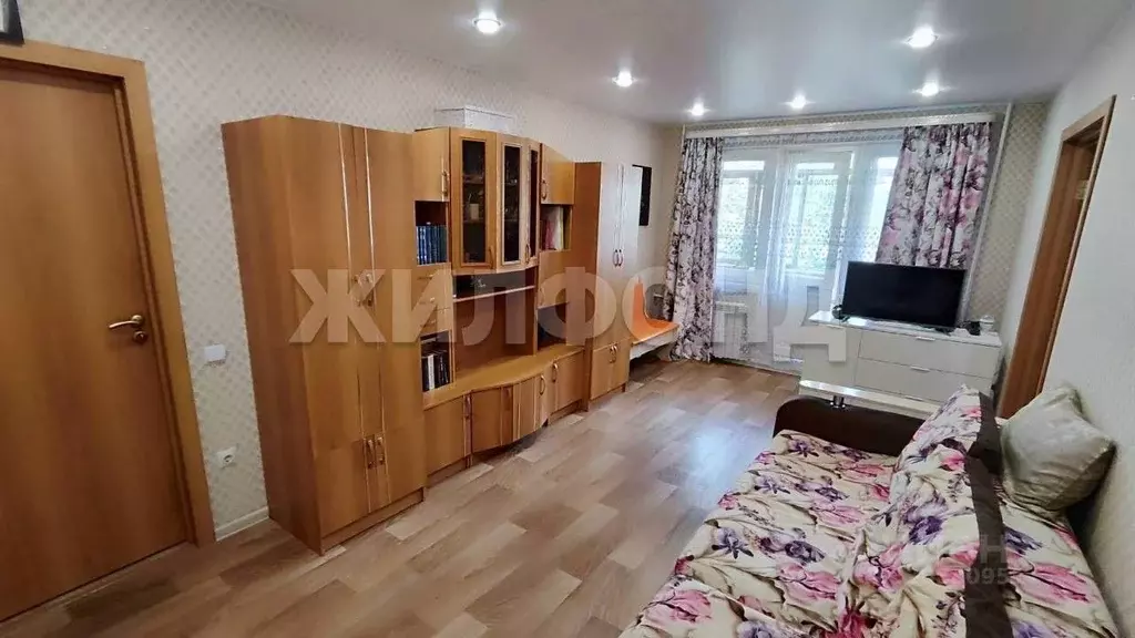 3-к кв. Новосибирская область, Новосибирск Трикотажная ул., 54 (56.5 ... - Фото 1