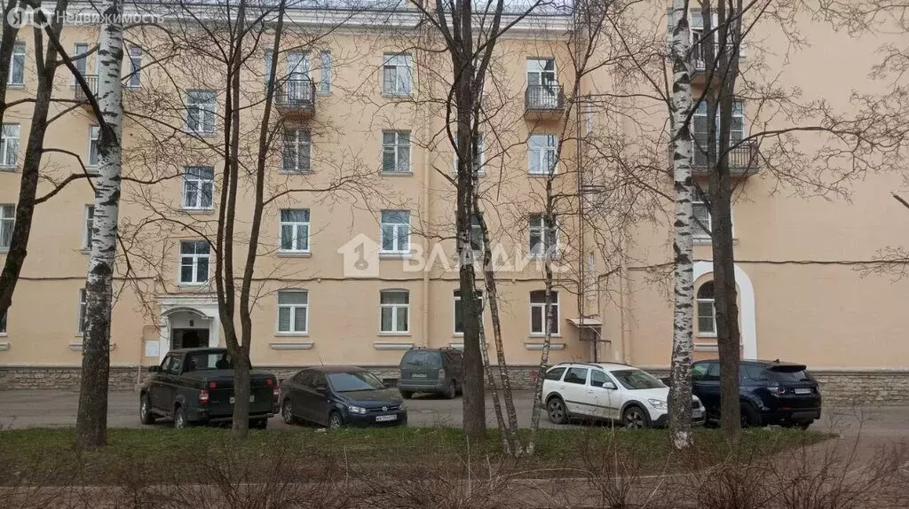 3-комнатная квартира: посёлок Металлострой, улица Максима Горького, 3 ... - Фото 1