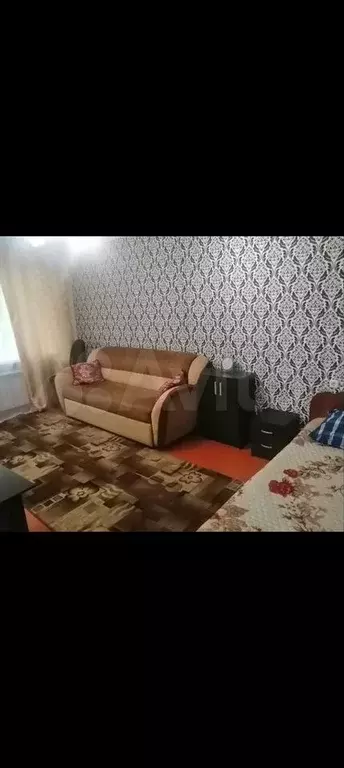 Комната 18 м в 1-к., 1/5 эт. - Фото 0