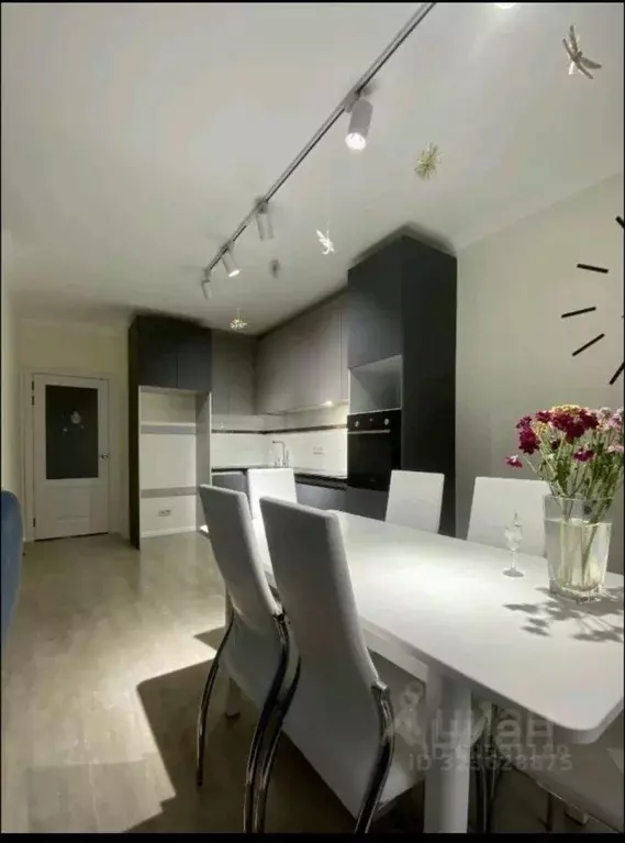 2-к кв. Саха (Якутия), Якутск 203-й мкр, 17 (82.0 м) - Фото 2