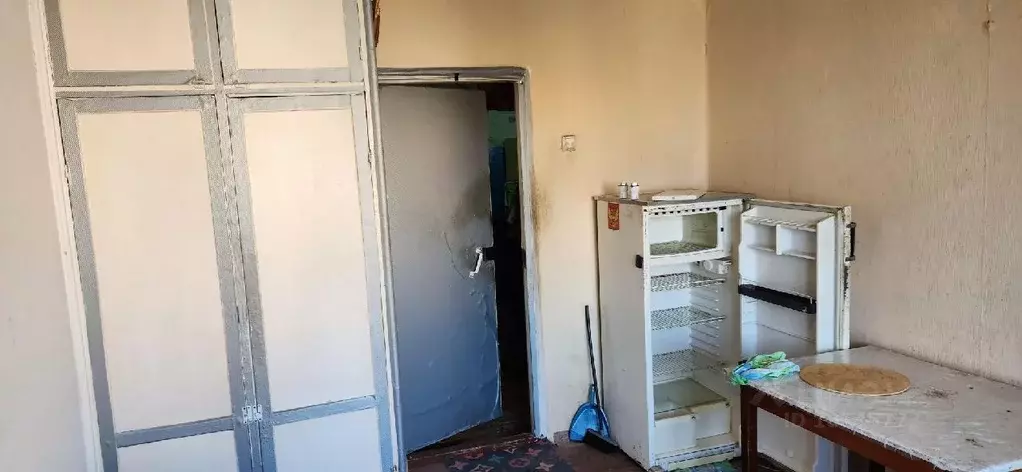 Комната Тюменская область, Тюмень ул. Республики, 210 - Фото 1