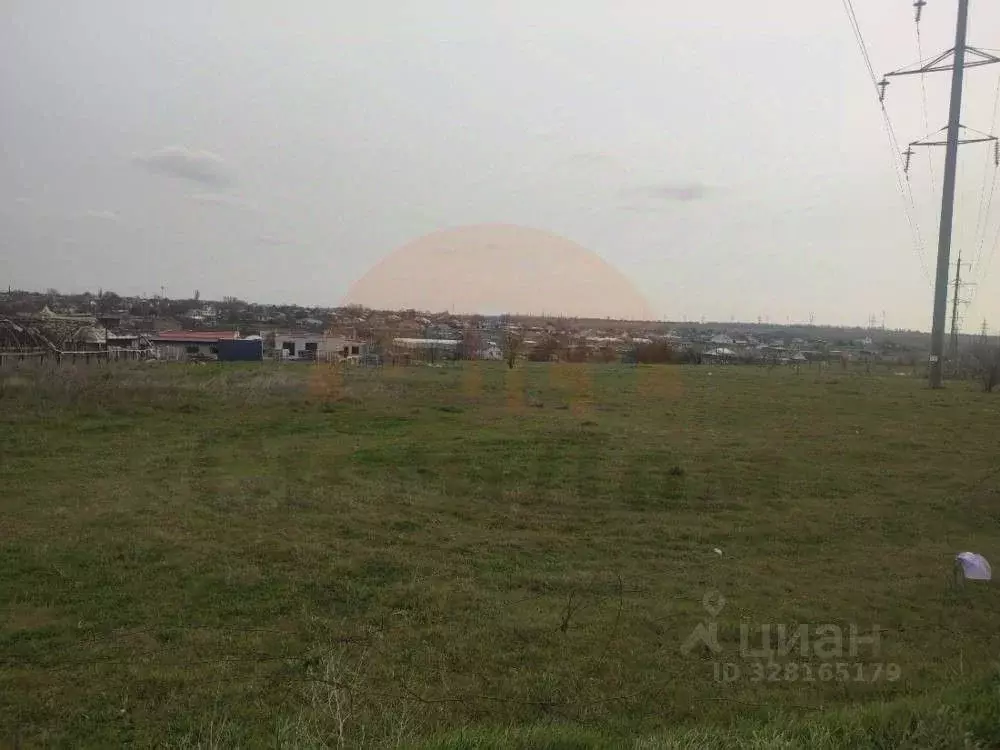 Участок в Крым, Сакский район, Ореховское с/пос, с. Червоное ул. Мира ... - Фото 1