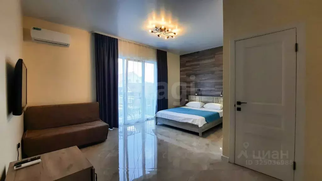 Дом в Краснодарский край, Геленджик городской округ, с. ... - Фото 1