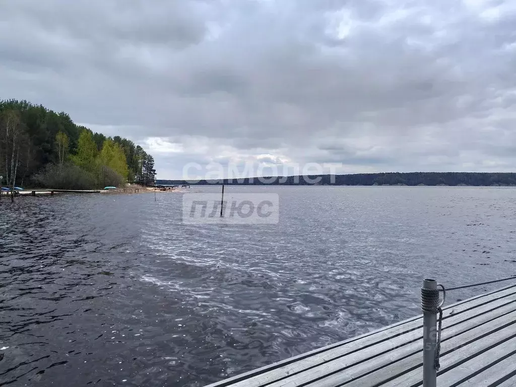 Дом в Пермский край, Добрянский городской округ, д. Демидково, ... - Фото 1