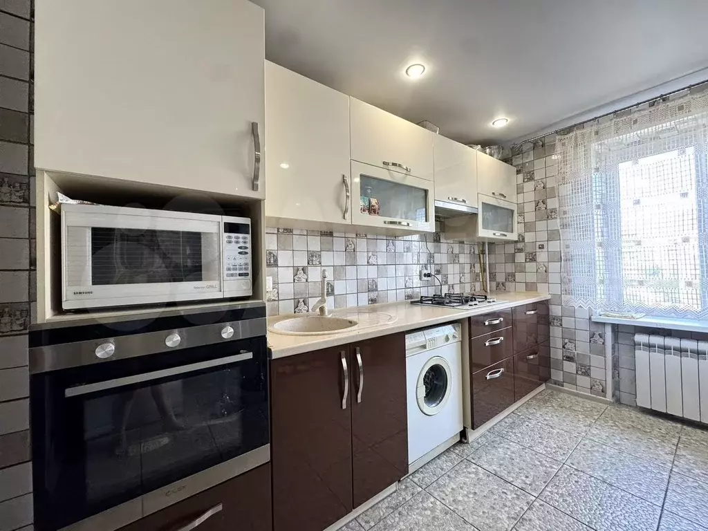 3-к. квартира, 81,3 м, 6/9 эт. - Фото 0