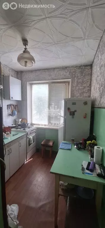 4-комнатная квартира: Керчь, улица Ворошилова, 3А (60.9 м) - Фото 0