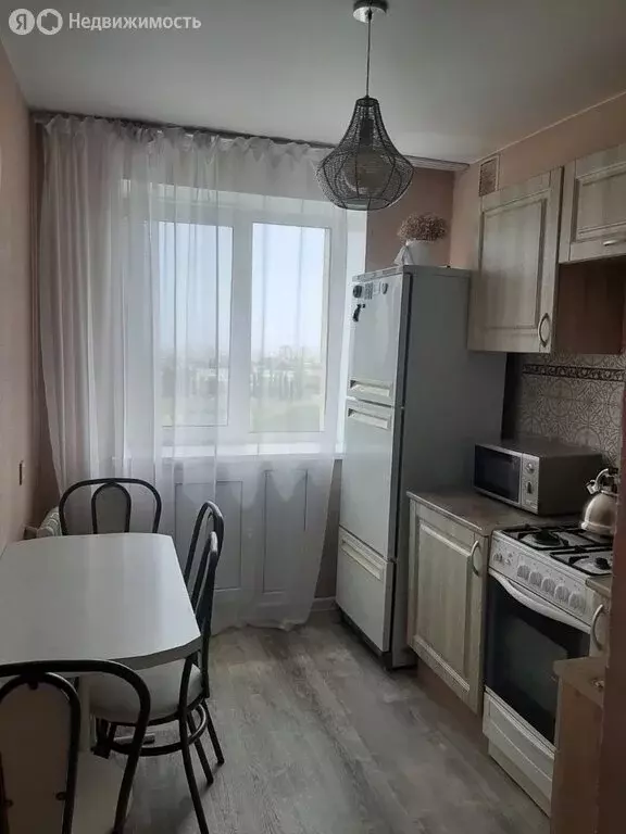 2-комнатная квартира: Волгоград, улица Качинцев, 110 (47 м) - Фото 0