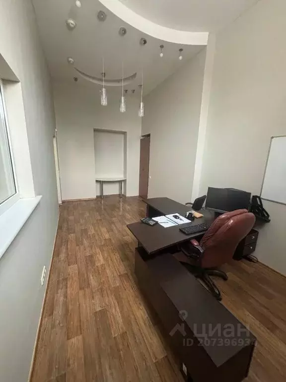 Офис в Саратовская область, Саратов Комсомольская ул., 52 (110 м) - Фото 1