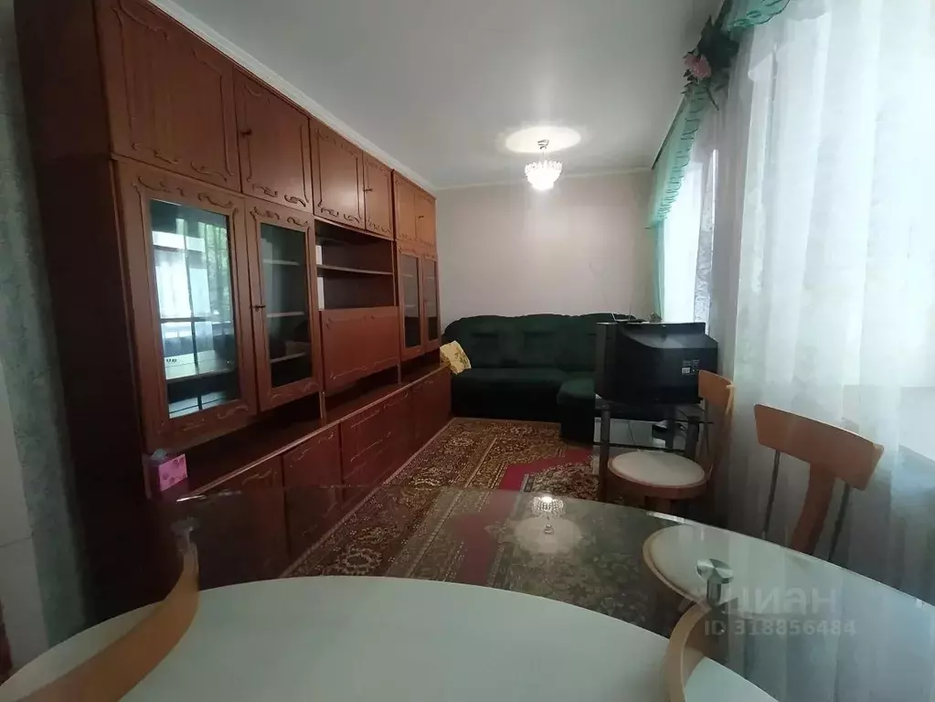 2-к кв. Омская область, Омск Нефтезаводская ул., 16 (43.0 м) - Фото 0