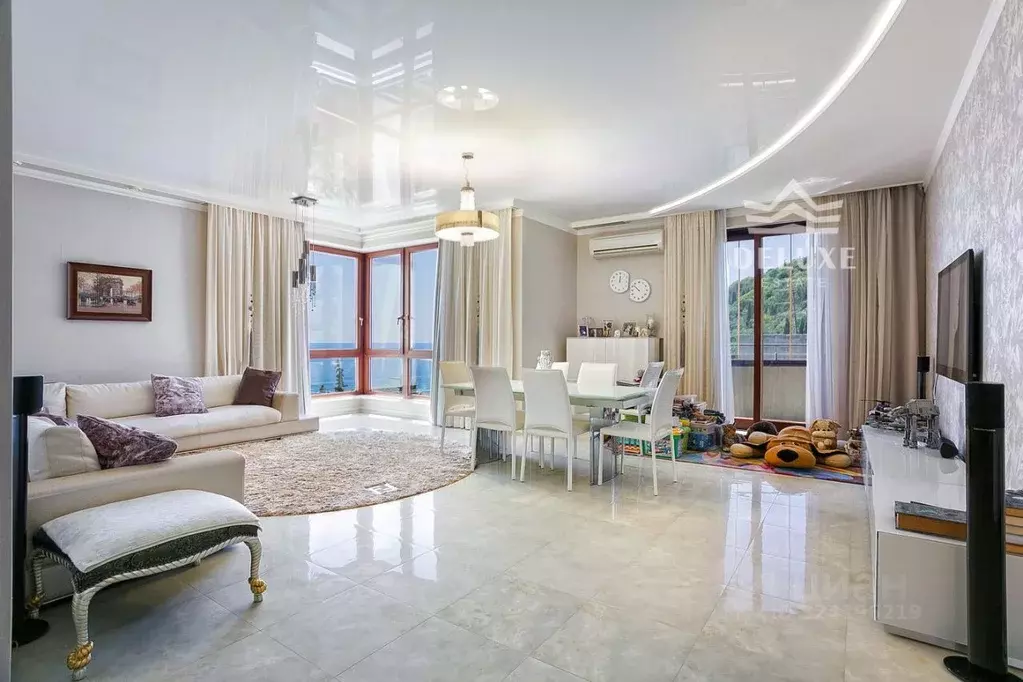 3-к кв. Крым, Ялта муниципальный округ, Курпаты пгт ш. Алупкинское, ... - Фото 0