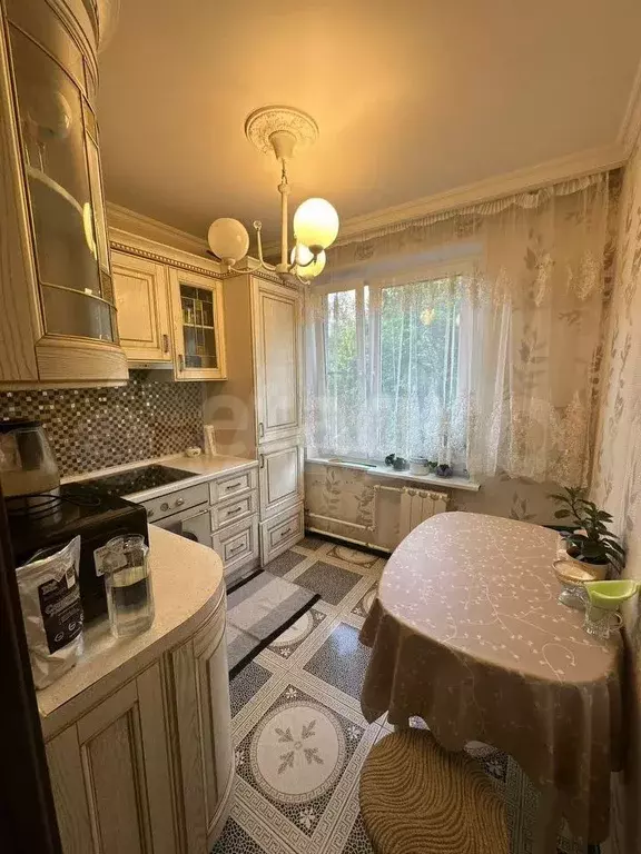 3-к. квартира, 58 м, 4/9 эт. - Фото 0