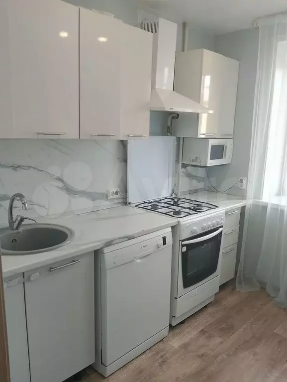 3-к. квартира, 60 м, 3/5 эт. - Фото 0
