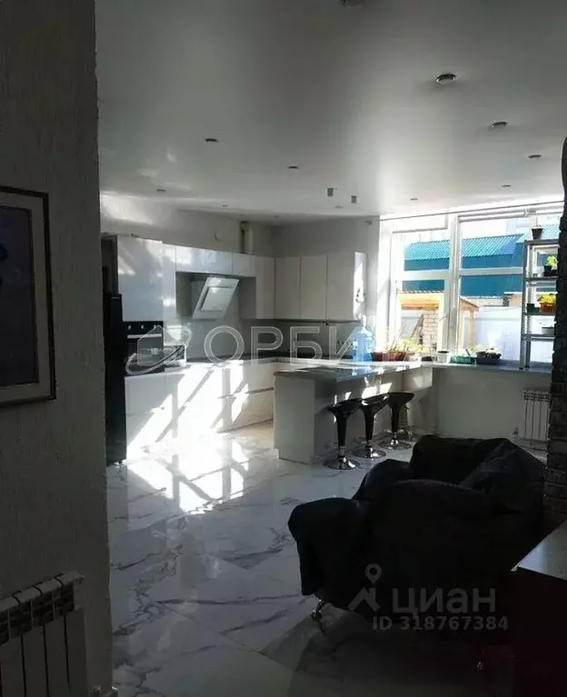 Дом в Тюменская область, Тюмень ул. Лопарева, 80 (137 м) - Фото 1