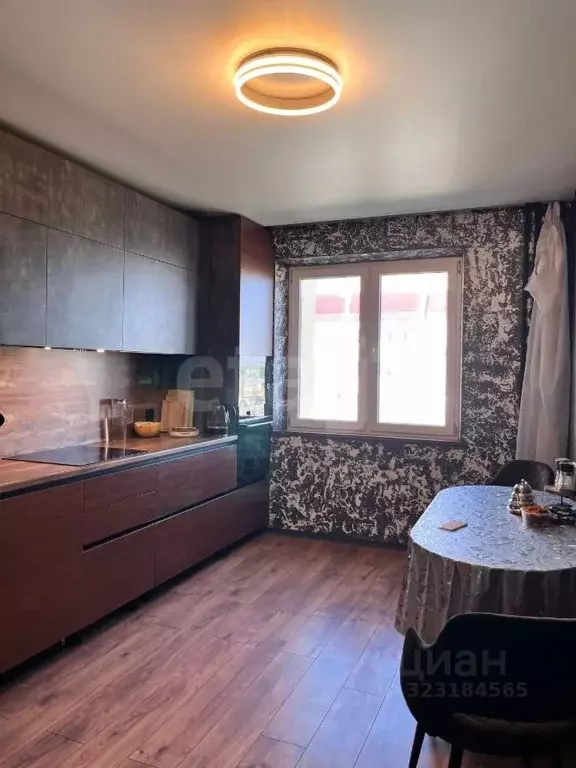 3-к кв. Саратовская область, Энгельс ул. Ломоносова, 33а (77.0 м) - Фото 1